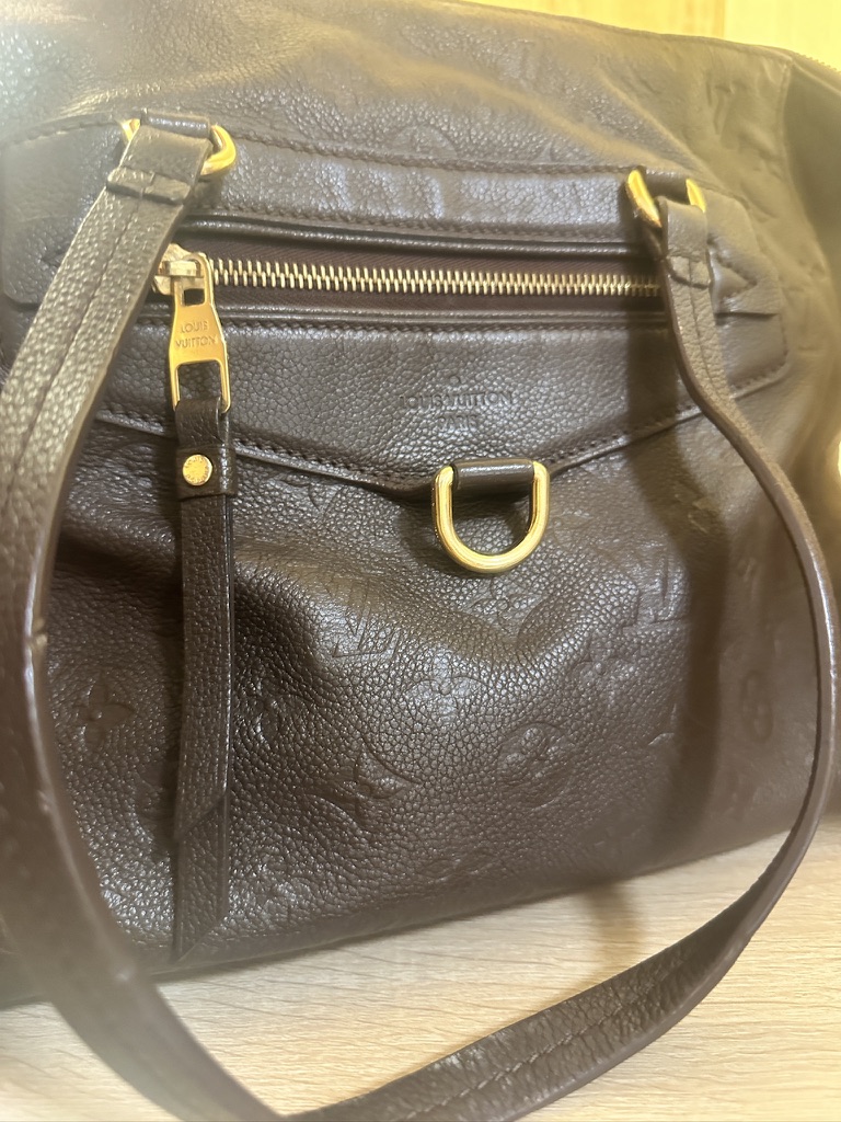 Louis Vuitton Montaigne (MM Size)